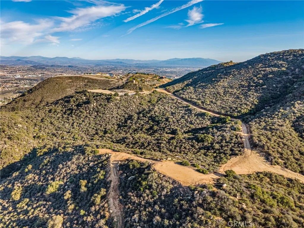 Photo of 1 Via Baya, Murrieta, CA 92562 (MLS # OC26015033)