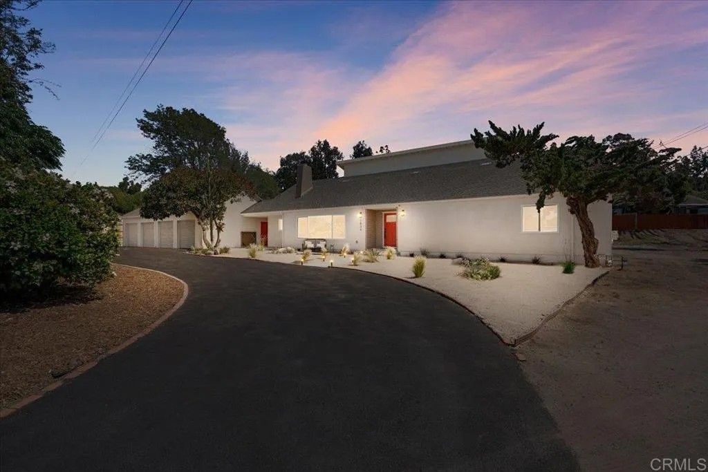 Photo of 3834 Valle Verde Street, Bonita, CA 91902 (MLS # PTP2603727)