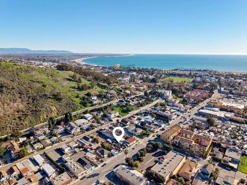 320 N Ventura