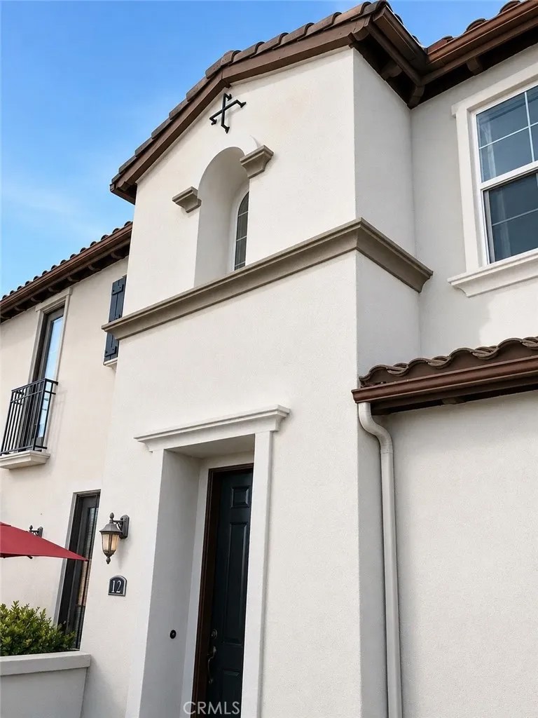 2750 E Oak Hill 12