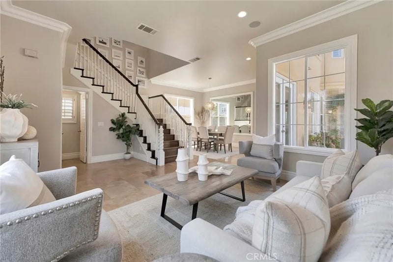 6572 Beachview Drive