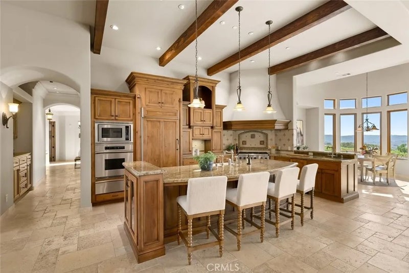 5475 Mira Estrella Court