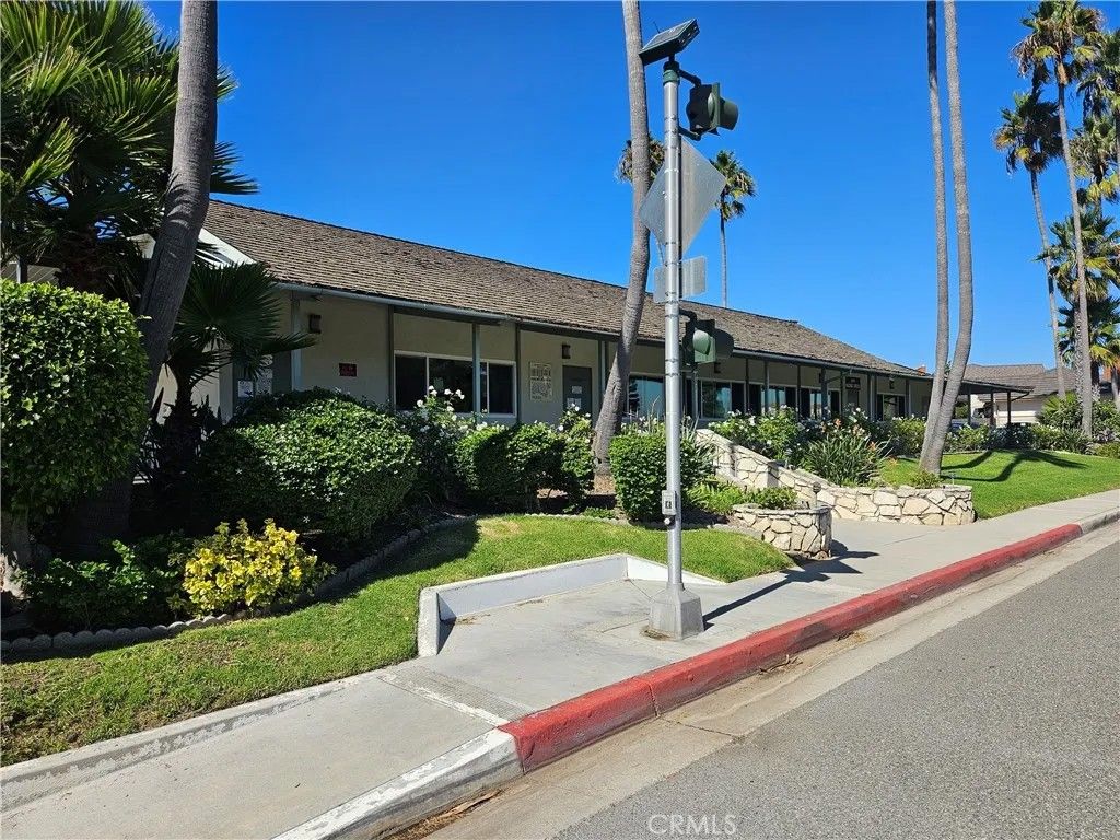 Photo of 22713 Maple Ave #B, Torrance, CA 90505 (MLS # SB26012618)