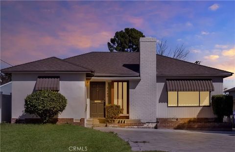 Photo of 7140 N Muscatel Avenue, San Gabriel, CA 91775 (MLS # AR26051888)