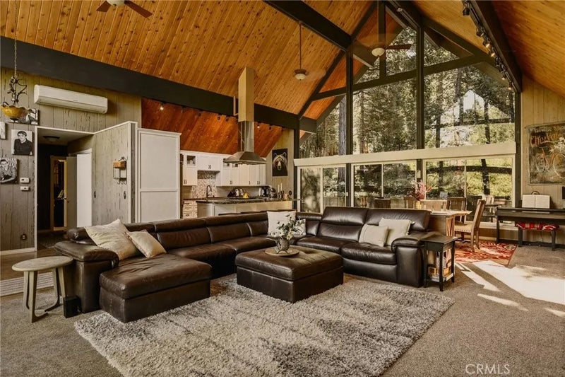 779 Grass Valley