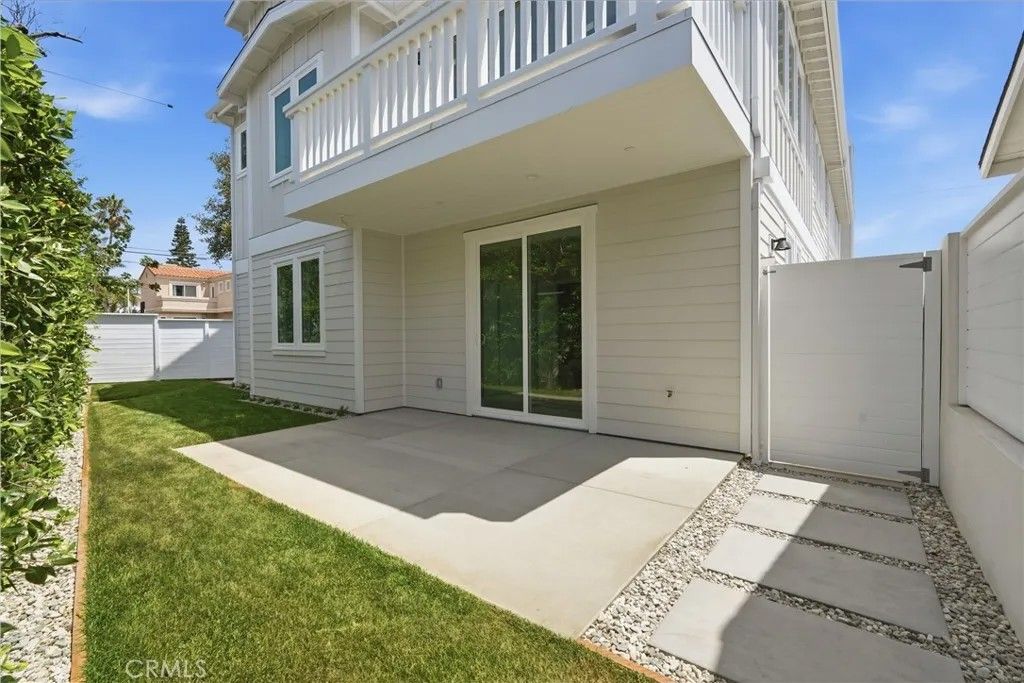 Photo of 109 N Francisca Avenue, Redondo Beach, CA 90277 (MLS # PV26162749)
