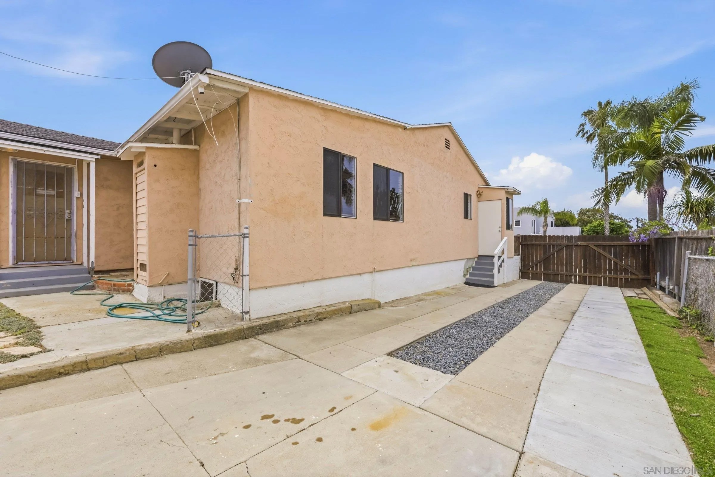 4612-14 Bermuda Ave