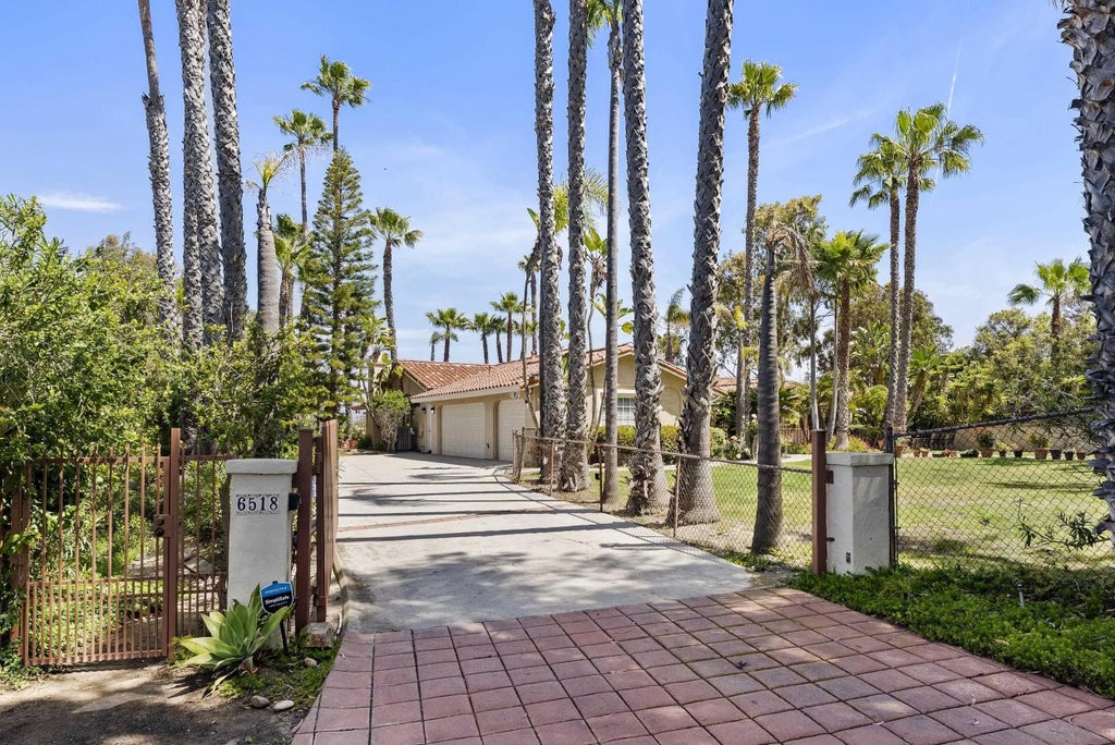 Photo of 6518 Monte Fuego, Rancho Santa Fe, CA 92067 (MLS # 260018890)
