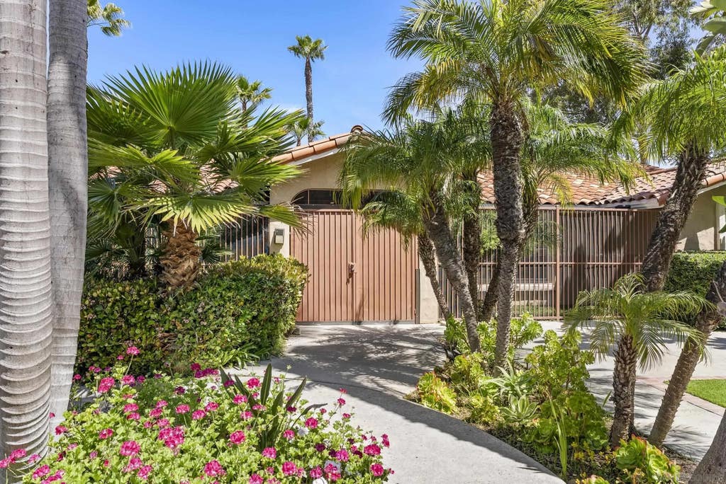 Photo of 6518 Monte Fuego, Rancho Santa Fe, CA 92067 (MLS # 260018890)