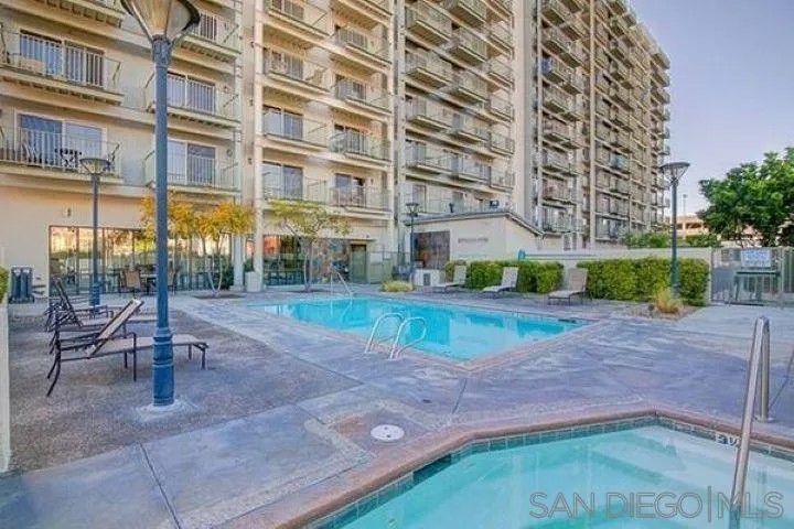 801 National City Blvd 1011