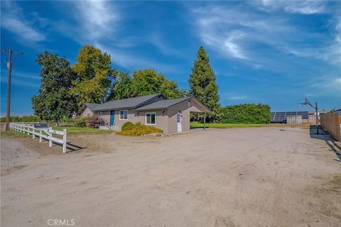 Tiny photo for 8320 Liberty Ave, Winton, CA 95388 (MLS # MC25245922)