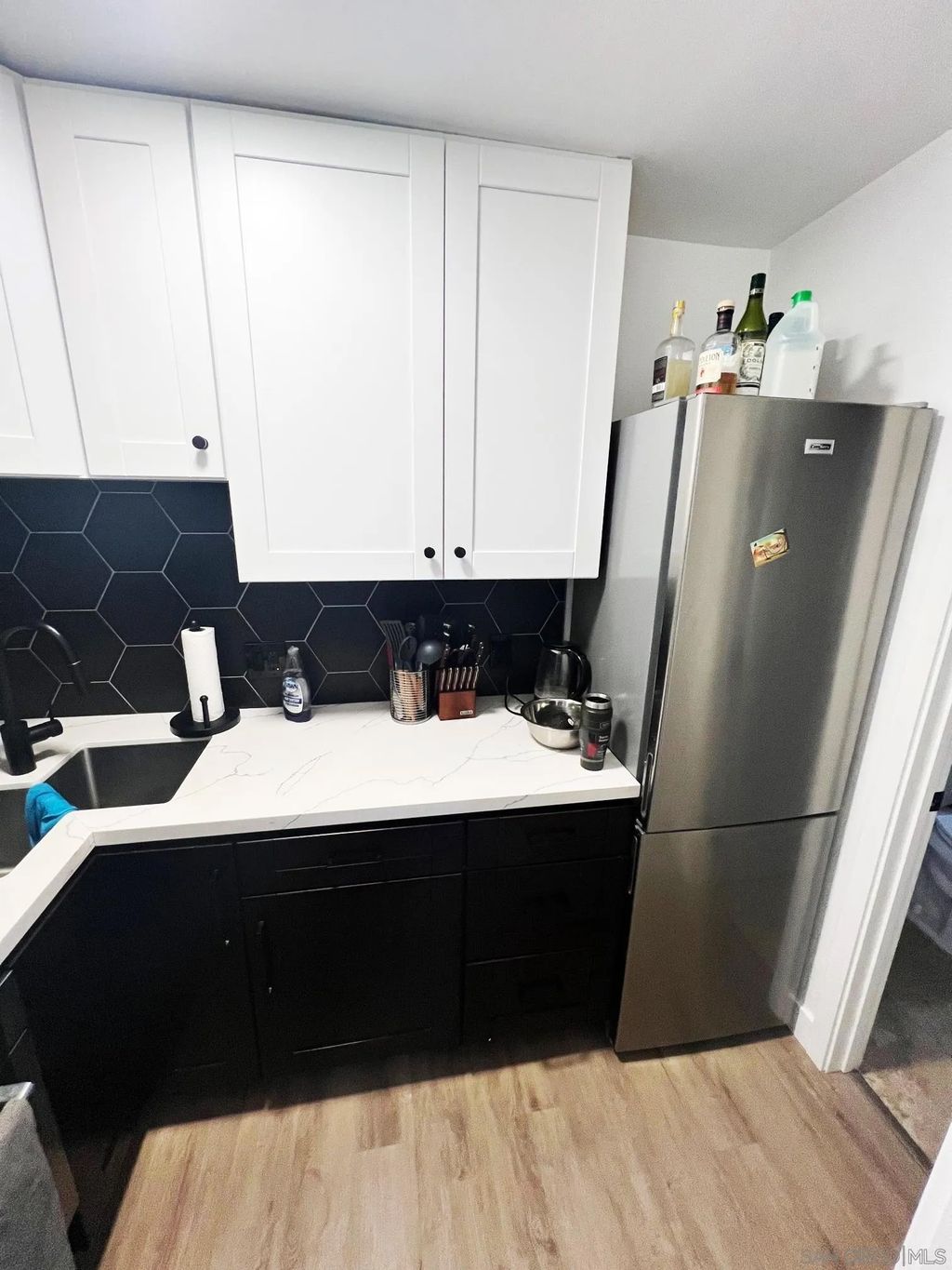 Photo of 4616 Cherokee Ave #A, San Diego, CA 92116 (MLS # 260001995)