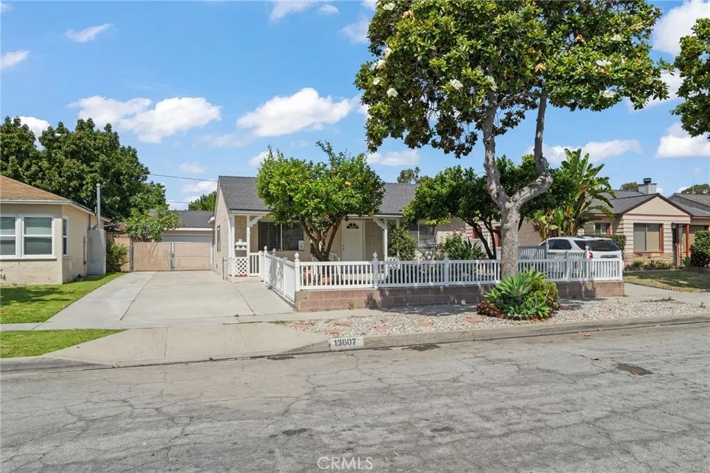 13607 Benfield