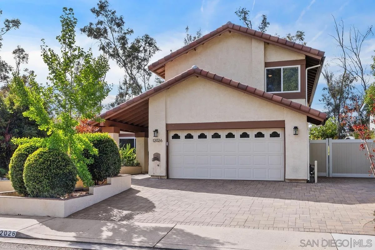 12026 Medoc Ln.