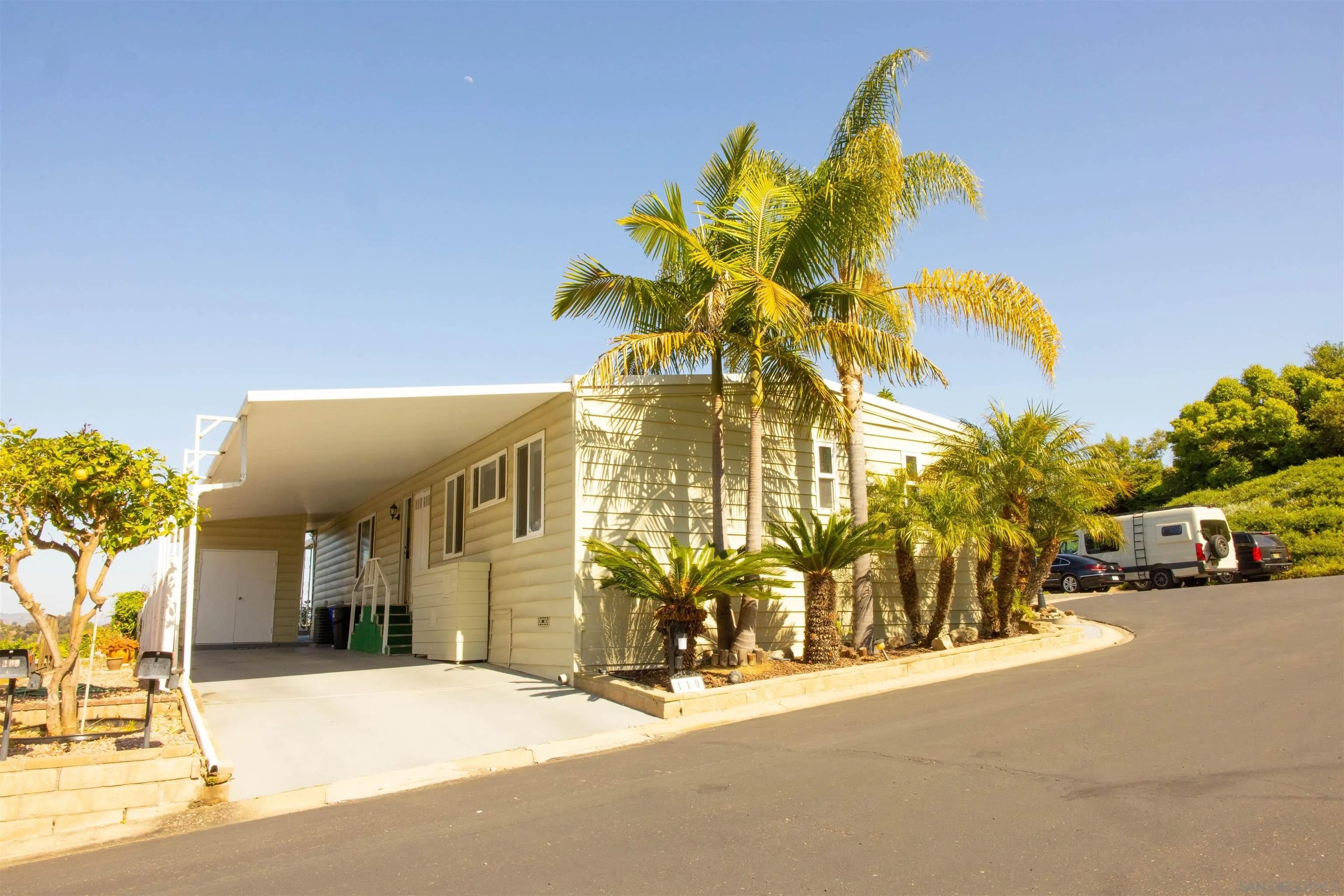 444 N El Camino Real SPC 110