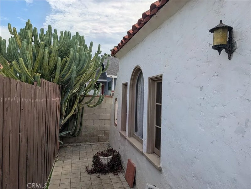 1168 Knoll Drive