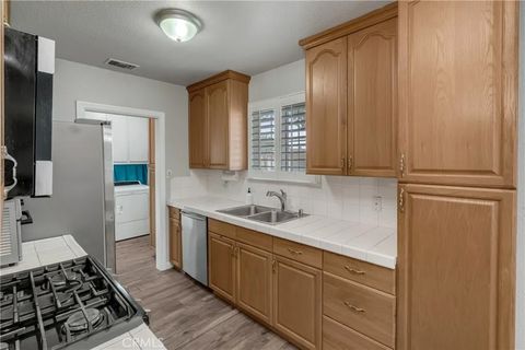 Tiny photo for 6303 Droxford St, Lakewood, CA 90713 (MLS # MB25248245)