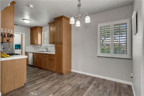 Tiny photo for 6303 Droxford St, Lakewood, CA 90713 (MLS # MB25248245)