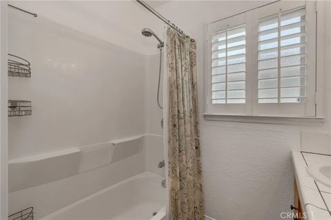 Tiny photo for 6303 Droxford St, Lakewood, CA 90713 (MLS # MB25248245)