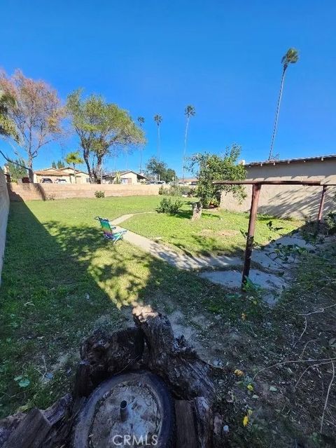 Tiny photo for 9236 Mango Ave, Fontana, CA 92335 (MLS # HD25282114)