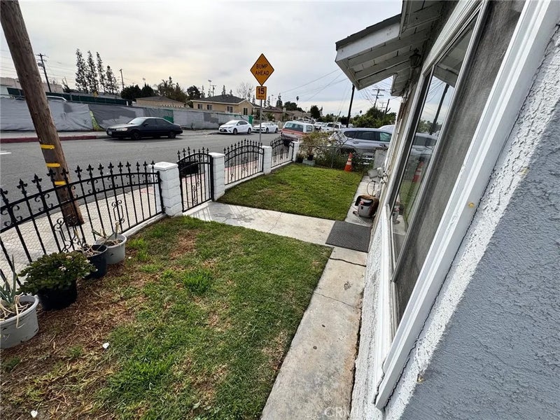 13947 Downey