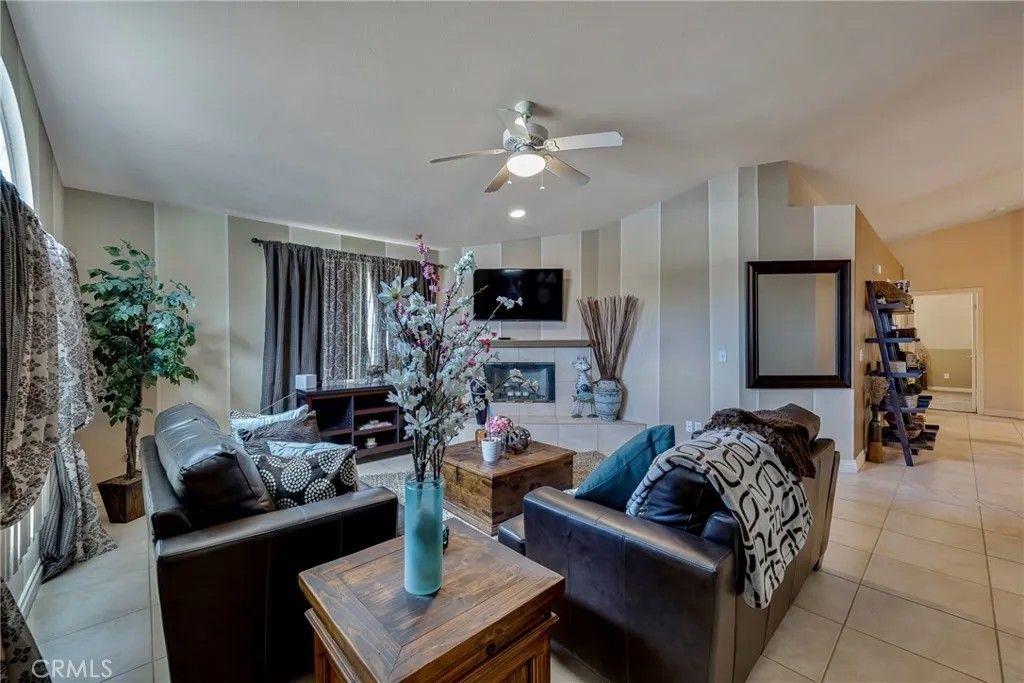 Photo of 32780 Cielo Vista, Cathedral City, CA 92234 (MLS # CV26082662)