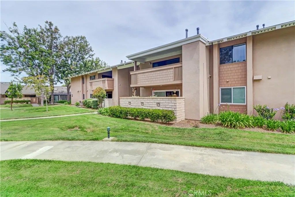 Photo of 8877 Lauderdale Court #210-G, Huntington Beach, CA 92646 (MLS # OC26082797)