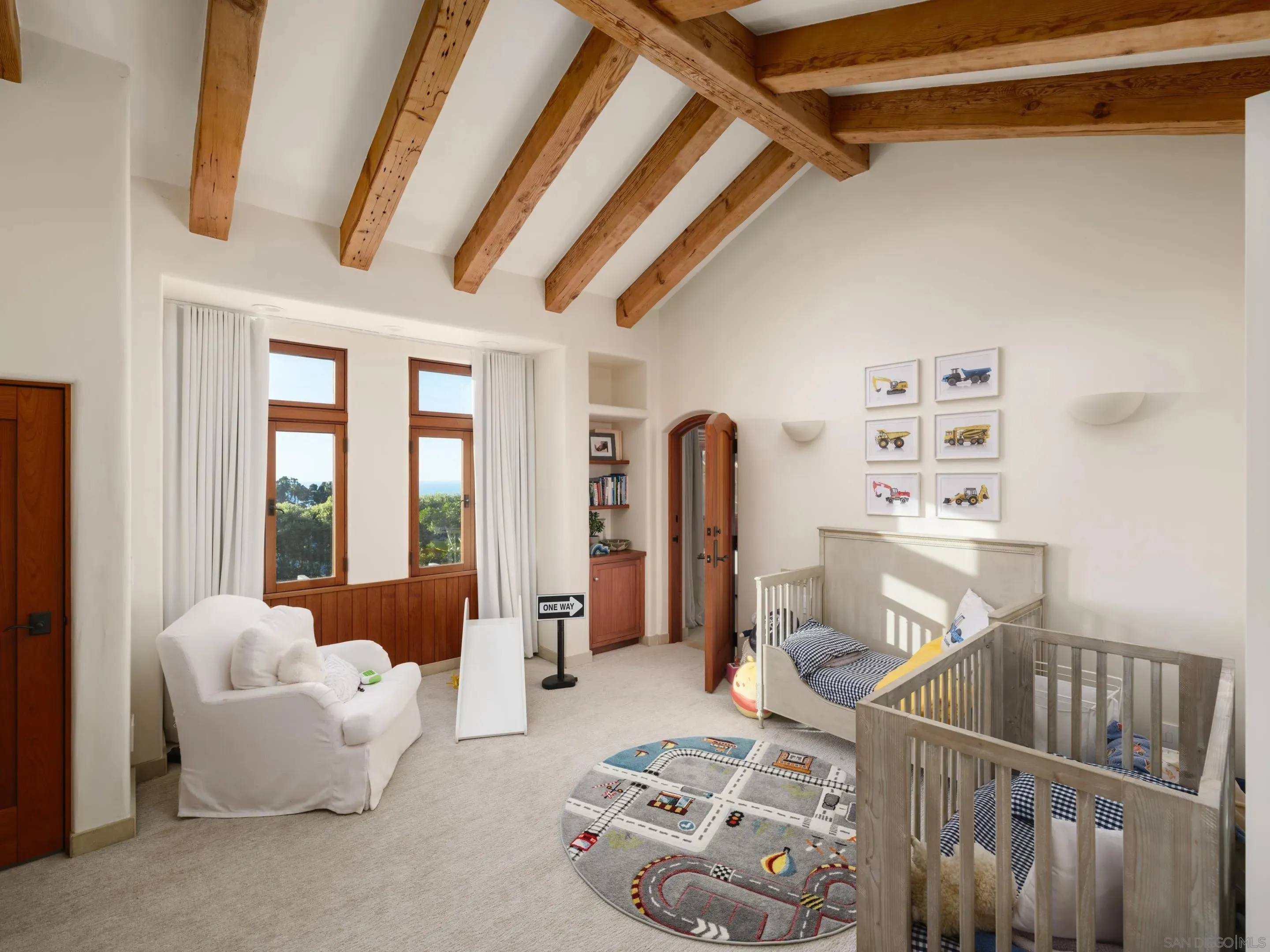 La Jolla, California 92037, United States, 5 Bedrooms Bedrooms, ,4 BathroomsBathrooms,Residential,Active,203510