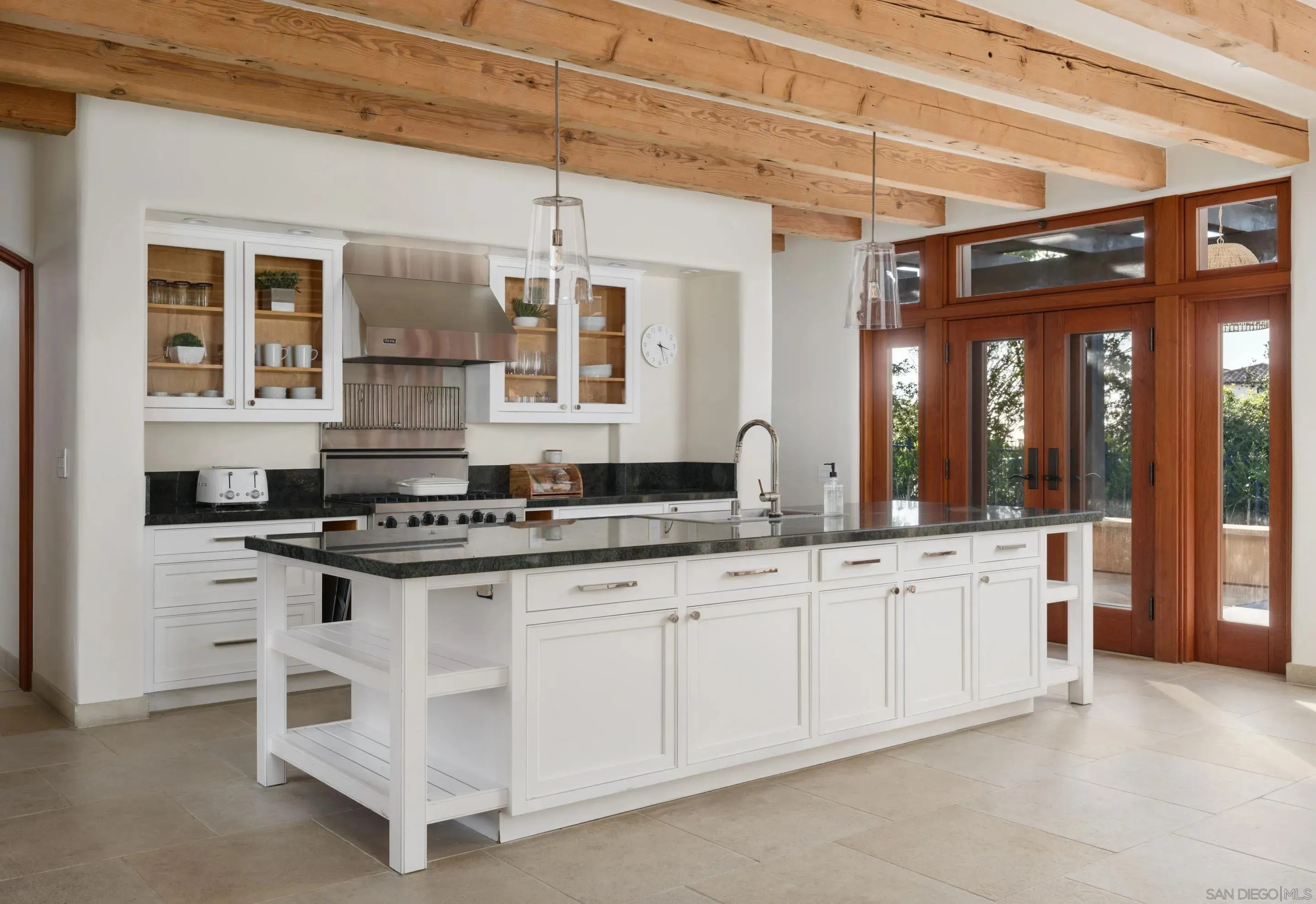 La Jolla, California 92037, United States, 5 Bedrooms Bedrooms, ,4 BathroomsBathrooms,Residential,Active,203510