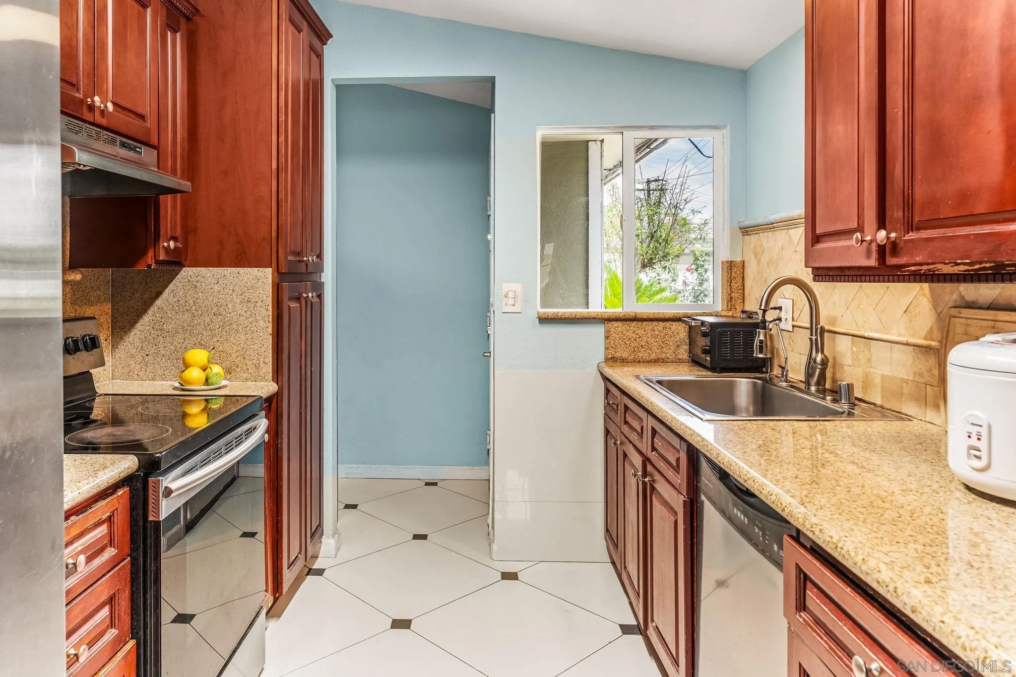 2578 Moonstone