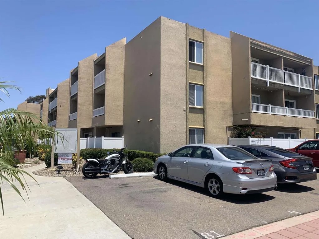 3030 Suncrest dr. 209