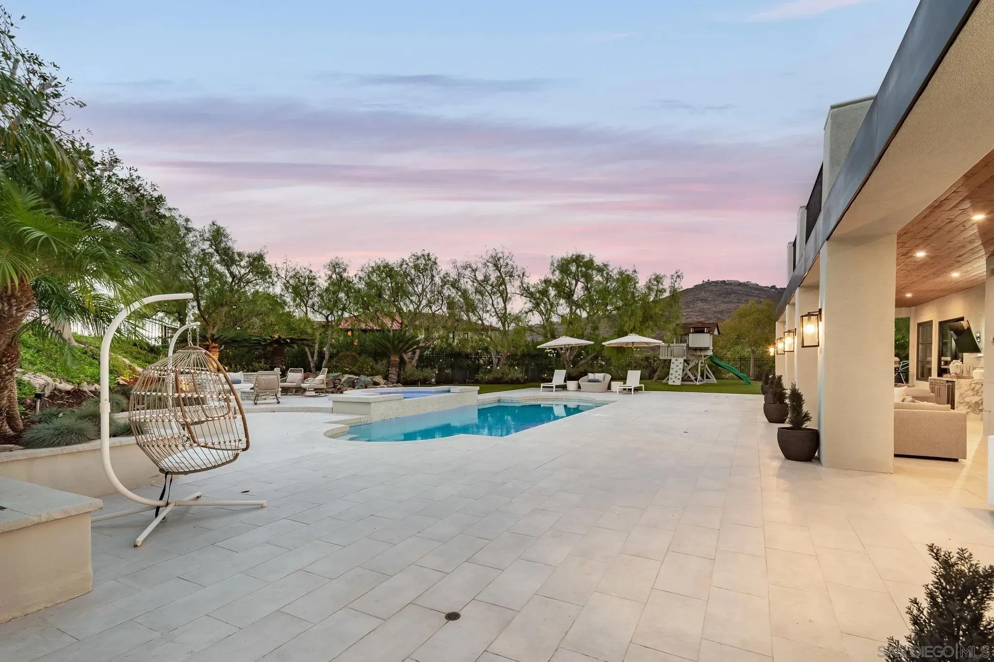 Rancho Santa Fe, California 92067, United States, 4 Bedrooms Bedrooms, ,5 BathroomsBathrooms,Residential,Active,224473