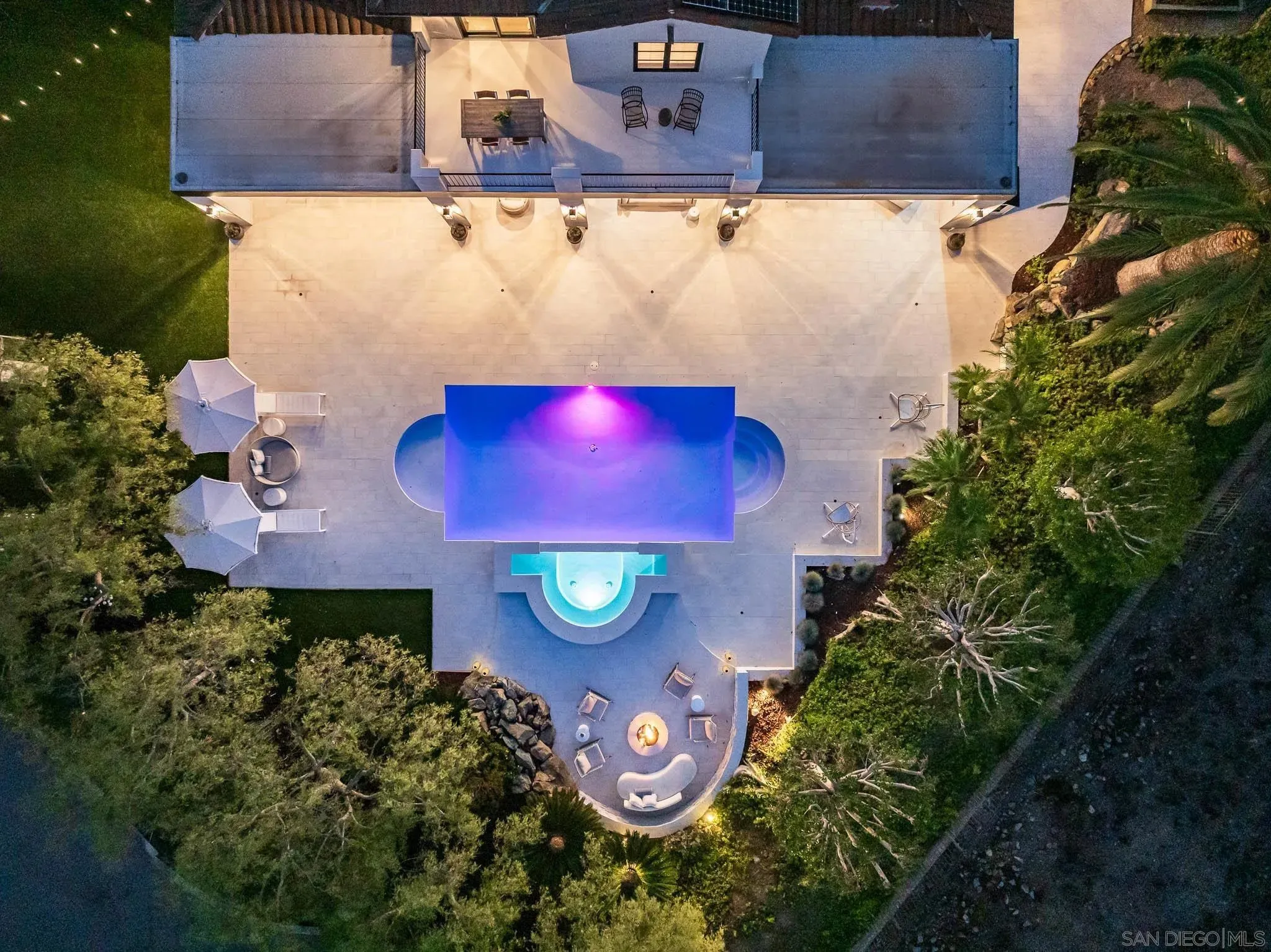 Rancho Santa Fe, California 92067, United States, 4 Bedrooms Bedrooms, ,5 BathroomsBathrooms,Residential,Active,224473