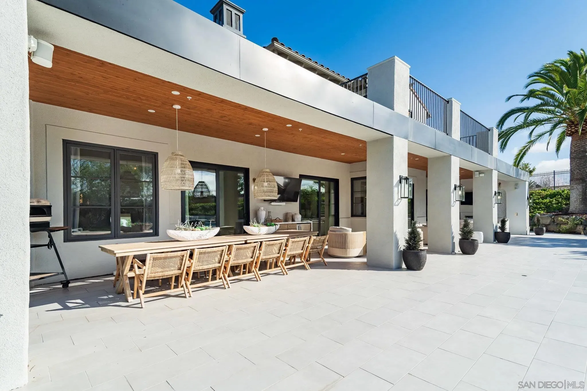 Rancho Santa Fe, California 92067, United States, 4 Bedrooms Bedrooms, ,5 BathroomsBathrooms,Residential,Active,224473