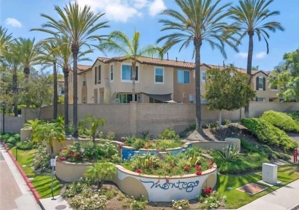 Photo of 39161 Flamingo Bay Ln, Murrieta, CA 92563 (MLS # PTP2505578)