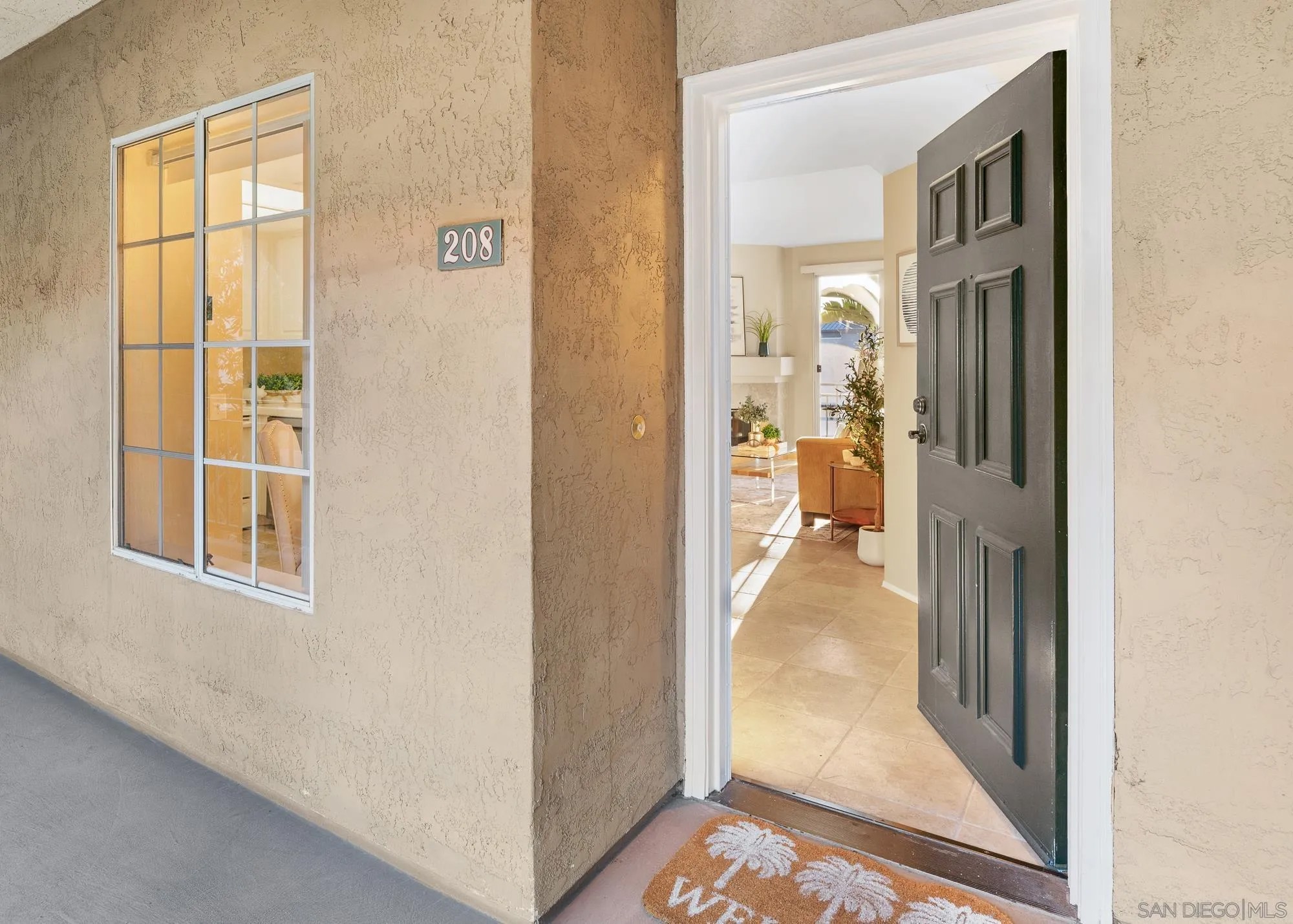 1950 Camino De La Reina 208