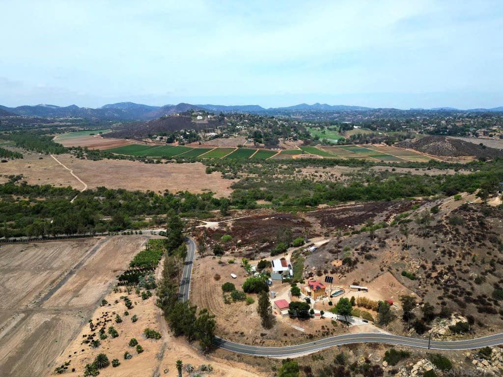Photo of 14388 Highland Valley, Escondido, CA 92025 (MLS # 260020590)