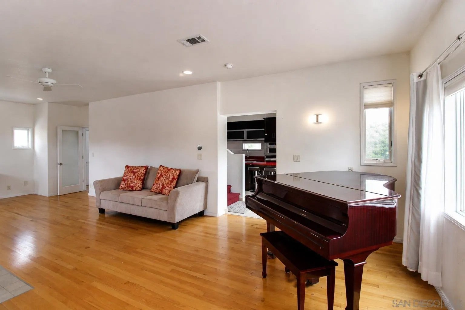 14388 Highland Valley