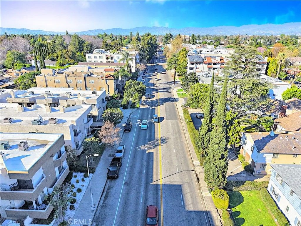 Photo of 4466 Coldwater Canyon #101, Studio City, CA 91604 (MLS # SR26045788)