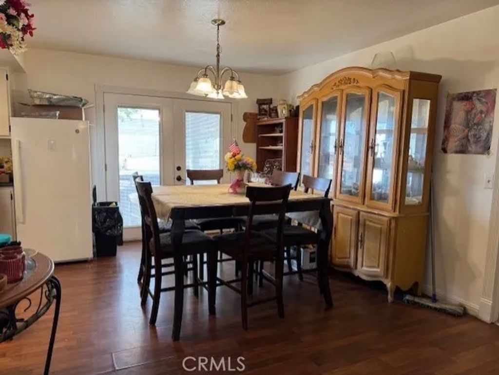 Photo of 16730 Pawnee Rd, Apple Valley, CA 92307 (MLS # TR25254717)