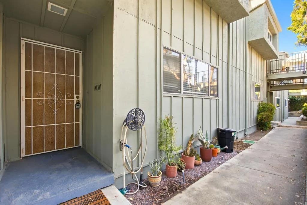Photo of 1291 34Th Street #21, San Diego, CA 92102 (MLS # PTP2606304)