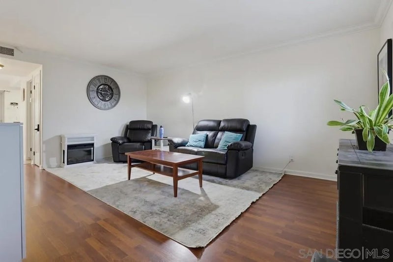 1451 N Broadway B