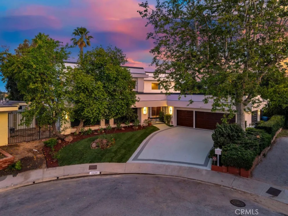 2906 Elvido Drive