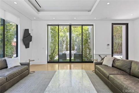 Tiny photo for 15241 Greenleaf, Sherman Oaks, CA 91403 (MLS # SR26009669)