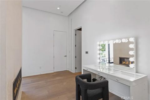 Tiny photo for 15241 Greenleaf, Sherman Oaks, CA 91403 (MLS # SR26009669)