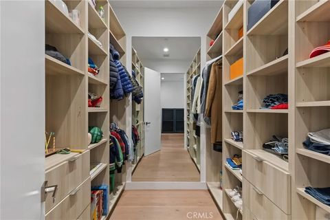 Tiny photo for 15241 Greenleaf, Sherman Oaks, CA 91403 (MLS # SR26009669)