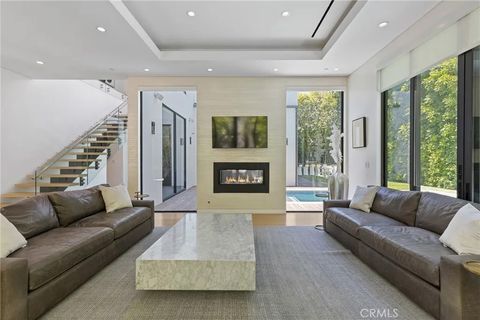 Tiny photo for 15241 Greenleaf, Sherman Oaks, CA 91403 (MLS # SR26009669)