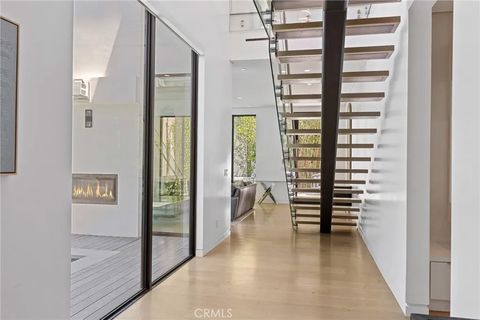 Tiny photo for 15241 Greenleaf, Sherman Oaks, CA 91403 (MLS # SR26009669)