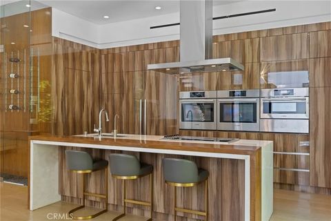 Tiny photo for 15241 Greenleaf, Sherman Oaks, CA 91403 (MLS # SR26009669)