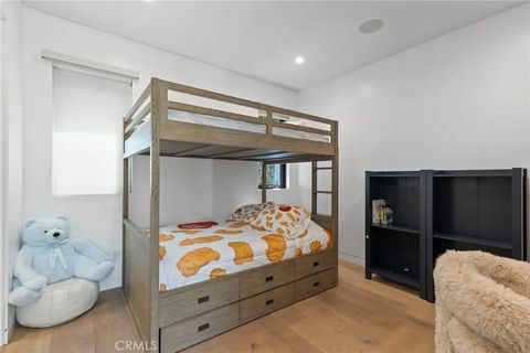 Tiny photo for 15241 Greenleaf, Sherman Oaks, CA 91403 (MLS # SR26009669)